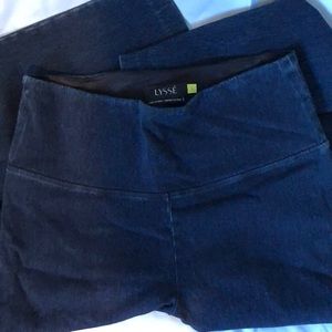 Lyssé Denim Legging Size L in deep blue wash